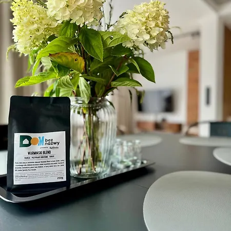 Dombeznazwy Βίλα