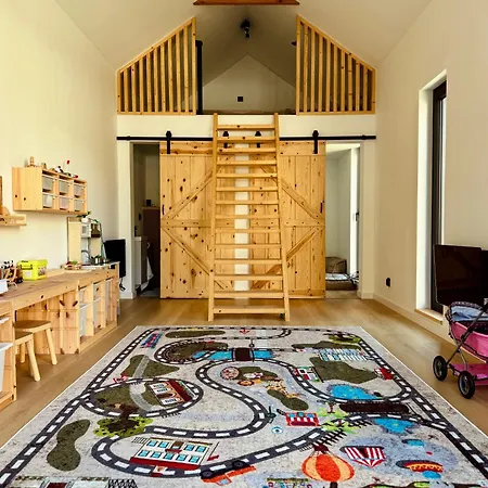 Dombeznazwy * Pluski